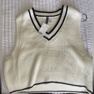 H&M black and white vest
